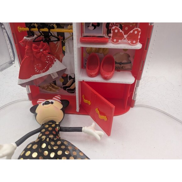 Disney Parks 2020 Minnie Mouse Christmas Poseable Doll Fashion Play Set - Picture 10 of 12